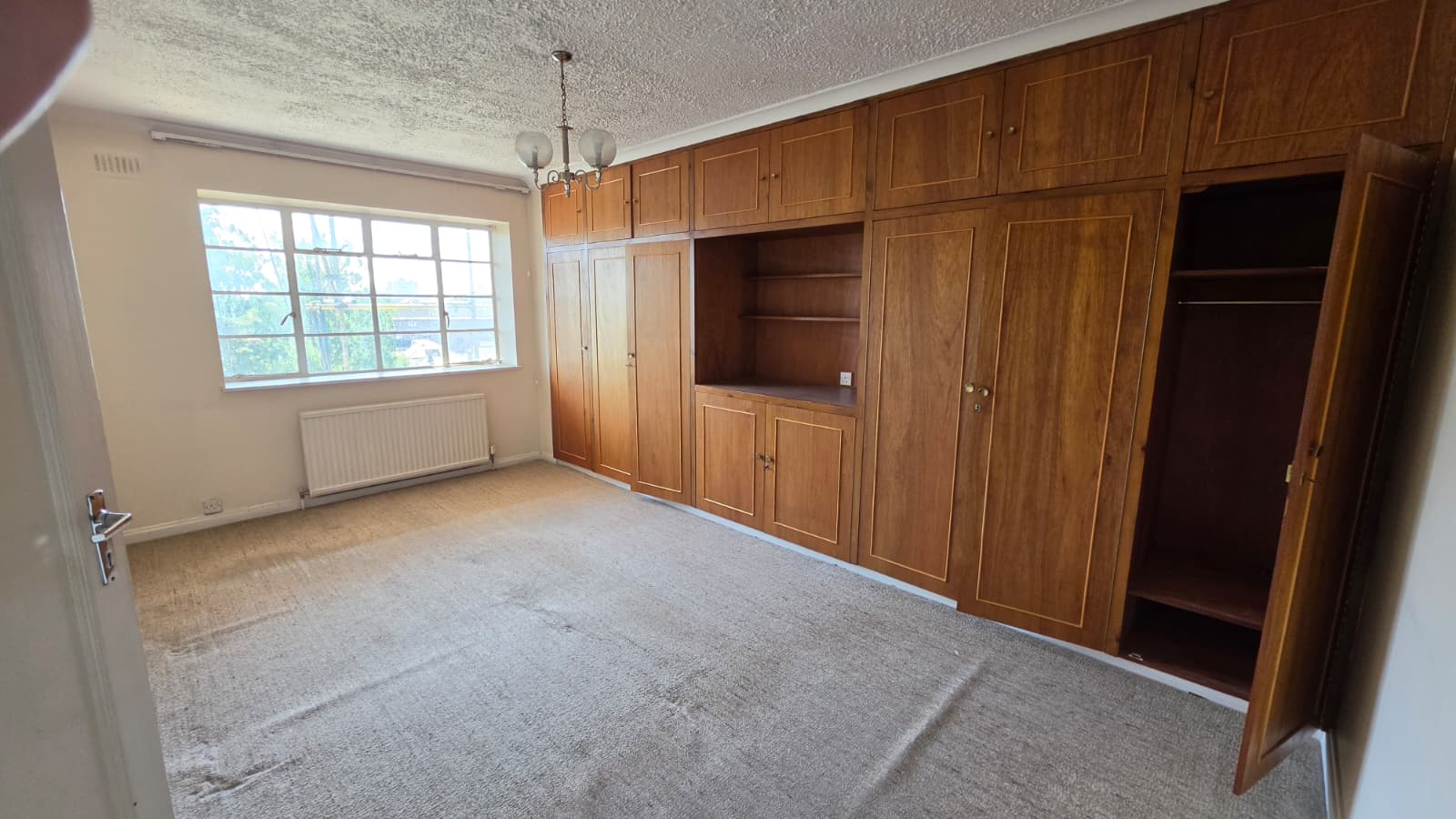 MASTER BEDROOM before refurbishment